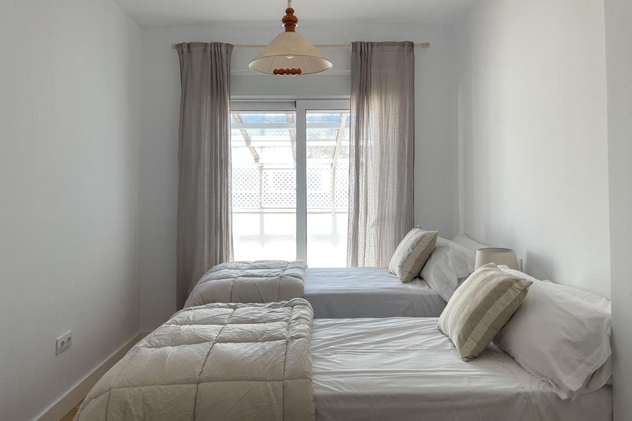 Infinity Sunny Home By Cadiz4Rentals Exterior photo